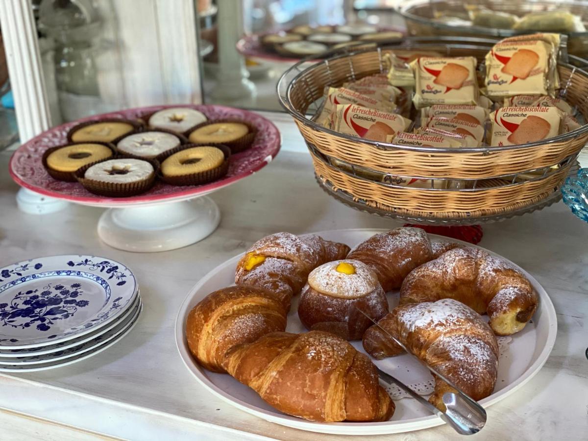 로마노 데젤리노 Le Fate Corbezzole B&B 외부 사진